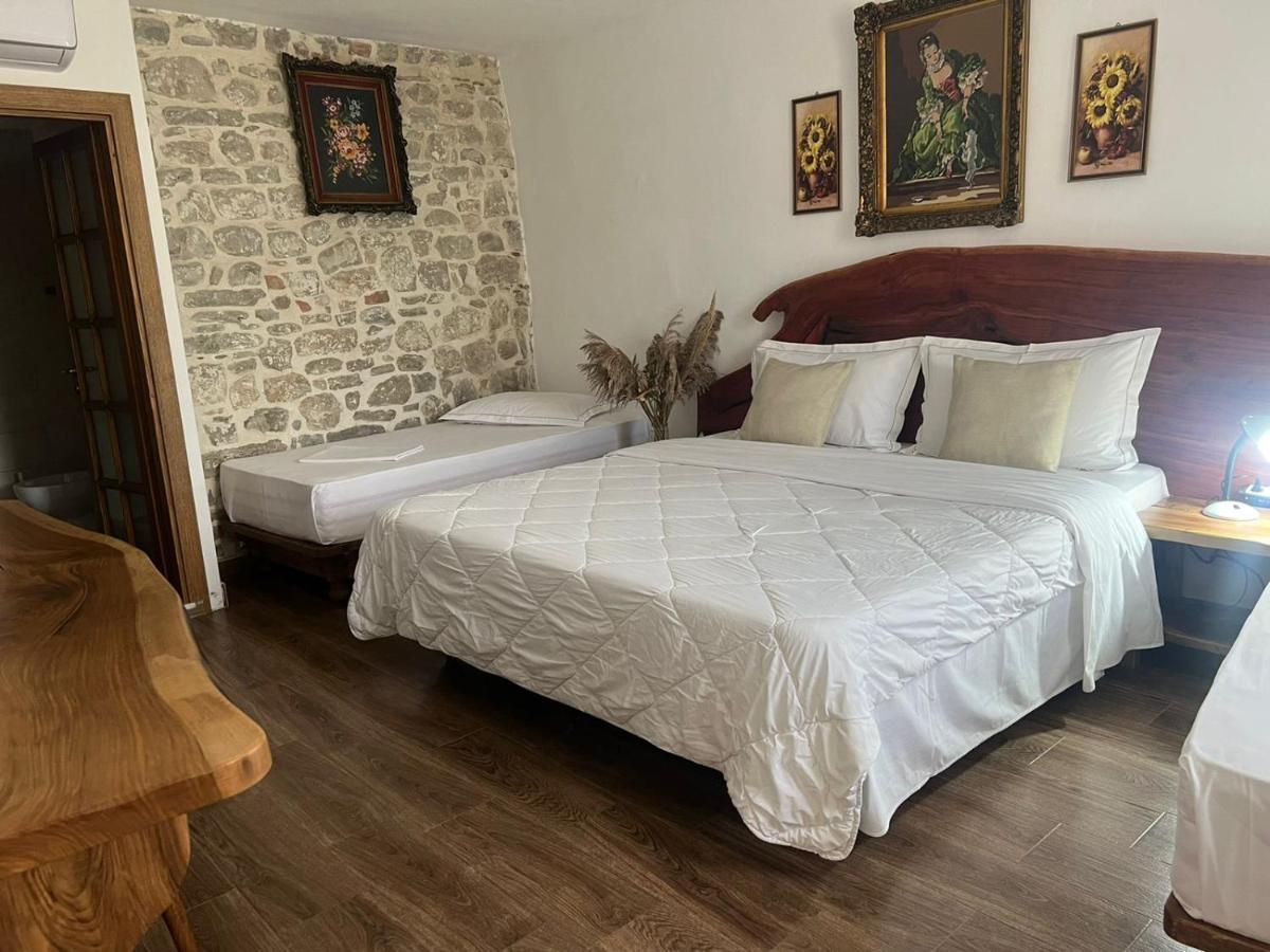 Hotel Omer The Ottoman House 베라트 외부 사진