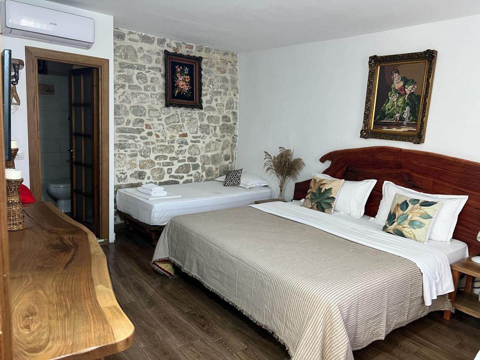 Hotel Omer The Ottoman House 베라트 외부 사진